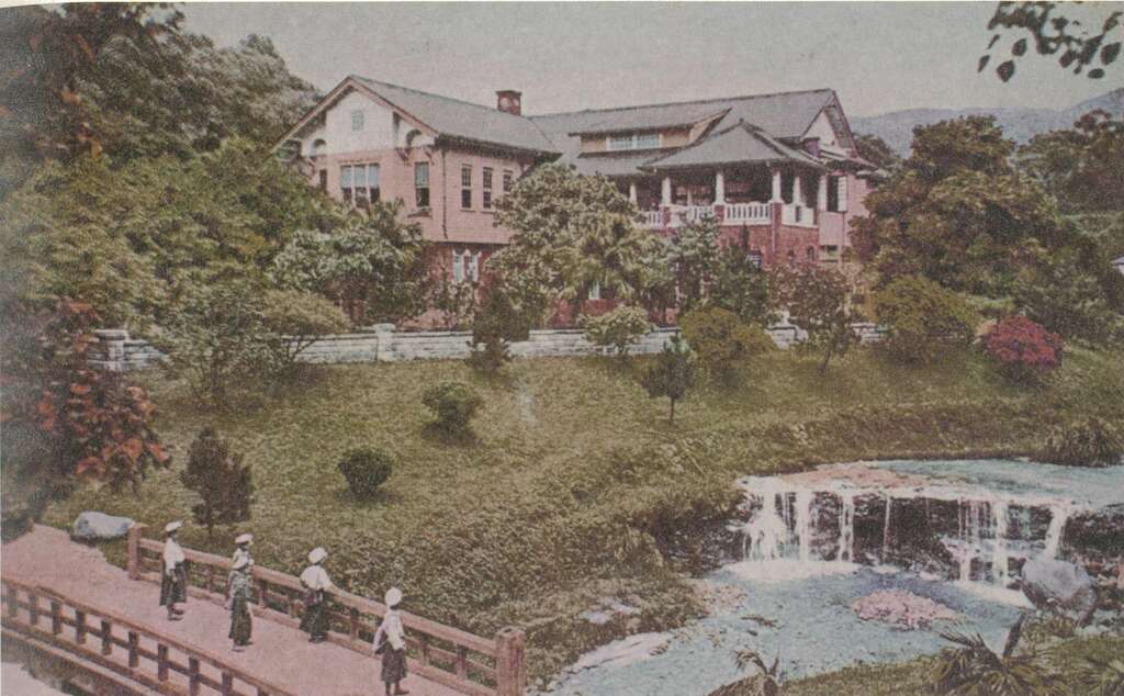 北投温泉公共浴场及北投公园早年样貌(照片取於北投温泉博物馆网站) (图片来源：台北市政府工务局公园路灯工程管理处)