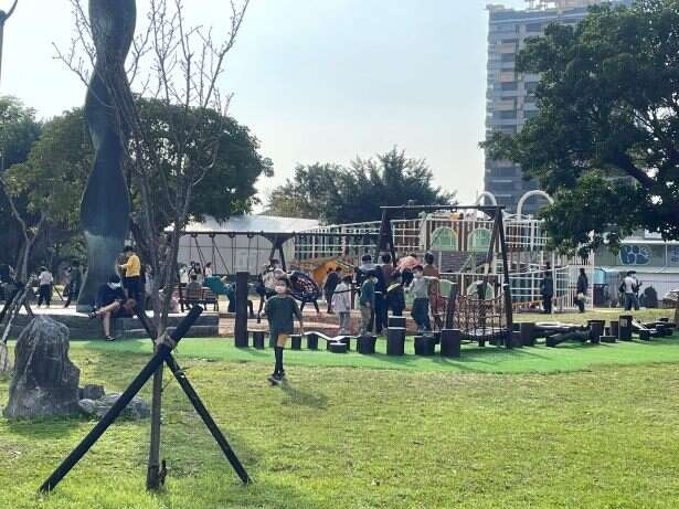 福林公園具有多款挑戰性的遊具(圖片來源：臺北市政府工務局公園路燈工程管理處)
