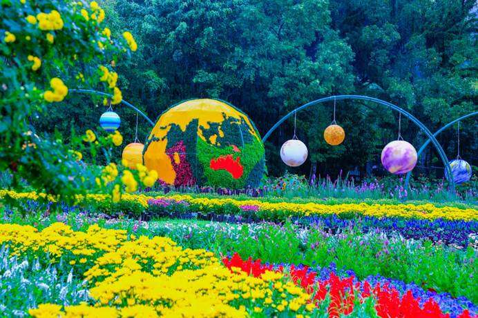 The first choice for light travel in the post-epidemic era! Chrysanthemum exhibition 210,000 pots of chrysanthemums welcome guests, There are certificate of gold, Forbidden City boutiques, Airpods... series of event awards waiting for you.