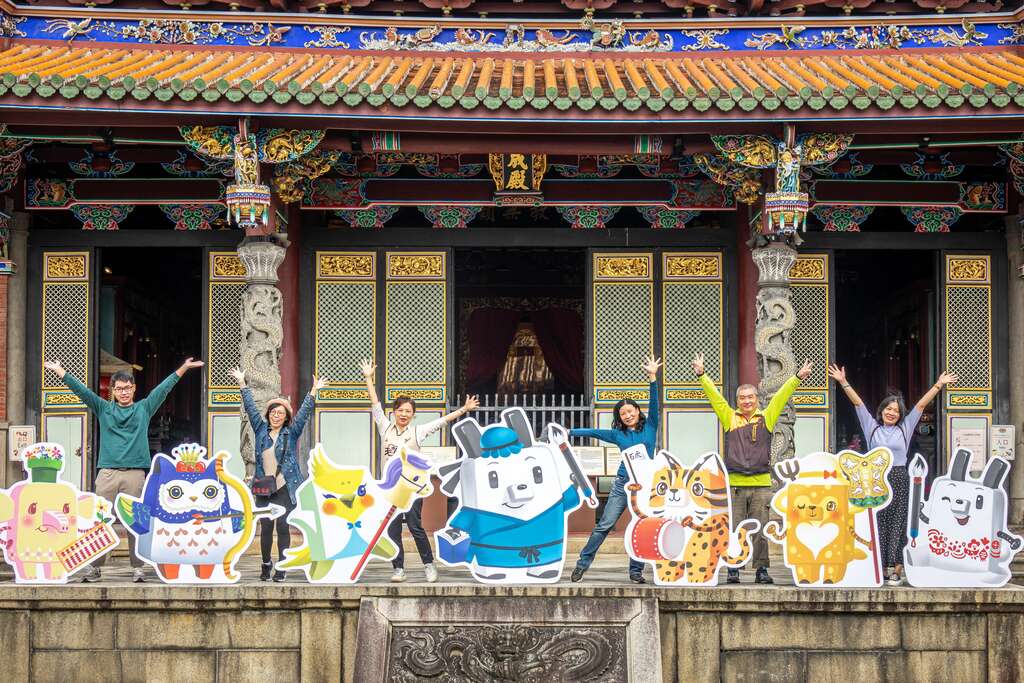 春节限定装置(图片来源：台北市政府民政局)