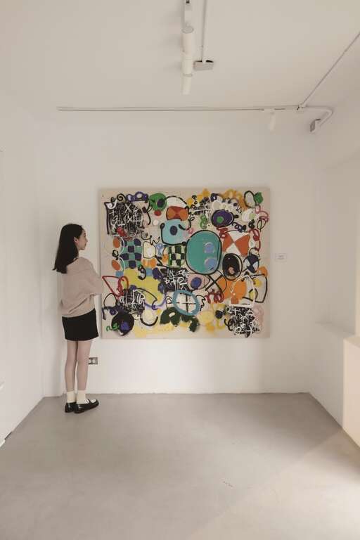 「Contemporary by U」於灯会期中正展出西班牙艺术家Taher Jaoui的作品。（图／Contemporary by U）