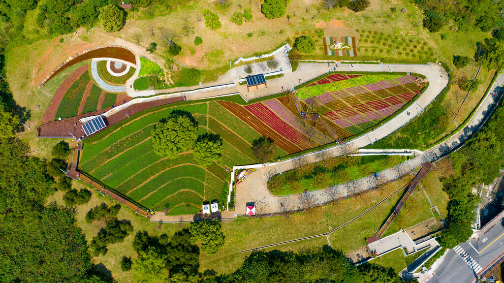 三層崎花海空拍(圖片來源：臺北市政府工務局公園路燈工程管理處)