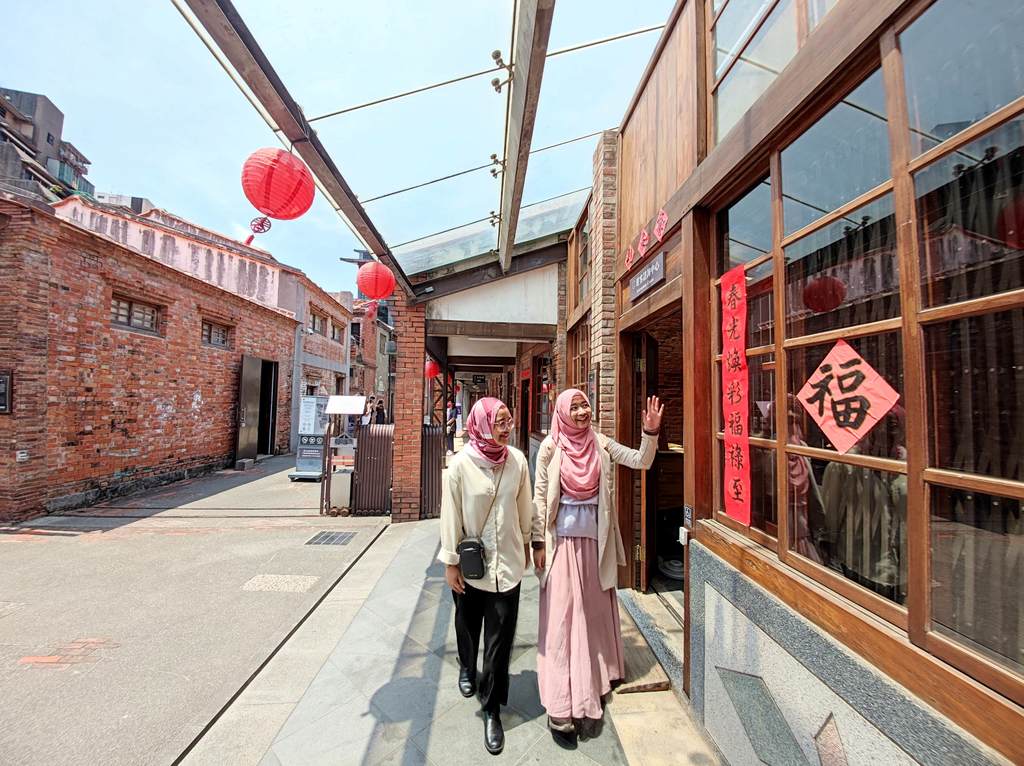 穆斯林旅客至剥皮寮参观