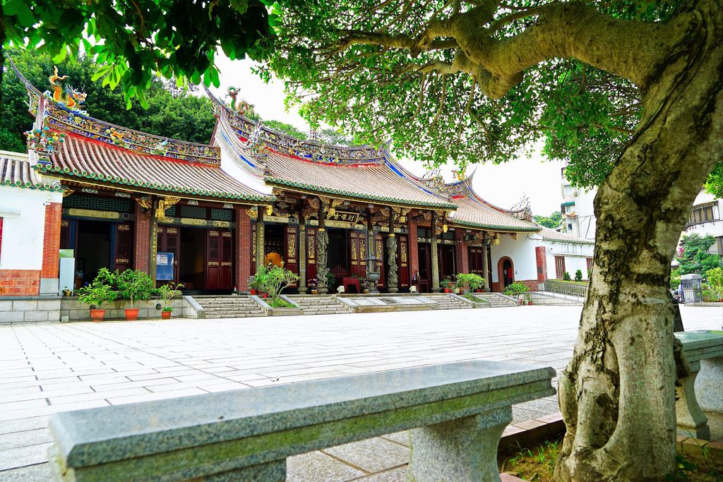 剑潭古寺兴建於清乾隆年间至今已有250年历史