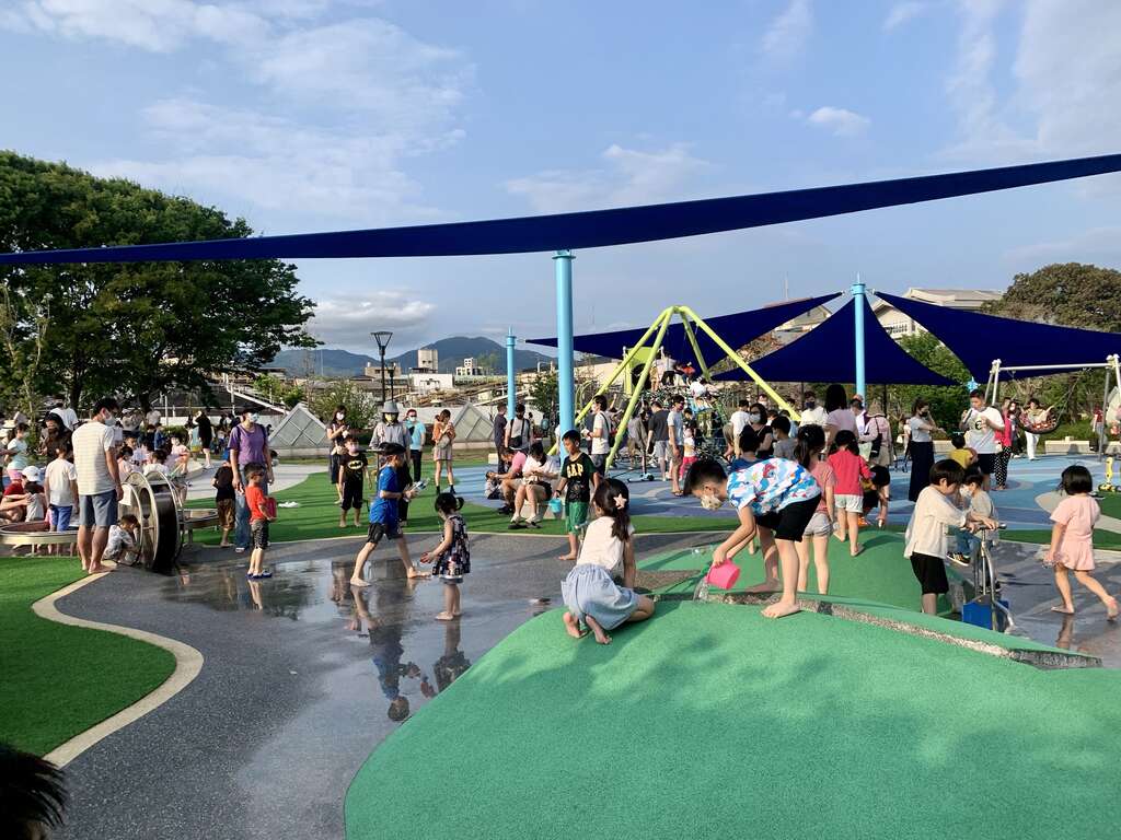 暑假消暑何處去？快來迪化水樂園(圖片來源：臺北市政府工務局衛生下水道工程處)