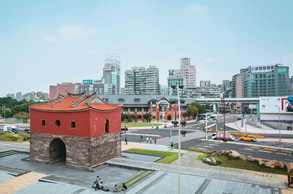北門見證台北城的發展。（攝影／王均峰）