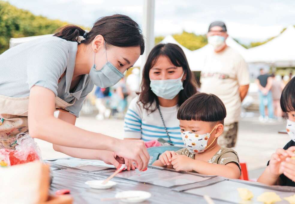 每年舉辦的「加蚋祭」透過各式活動凝聚在地人情感,也讓更多人體會加蚋好吃、好玩的日常生活。(圖/台北市加蚋商圈協會)