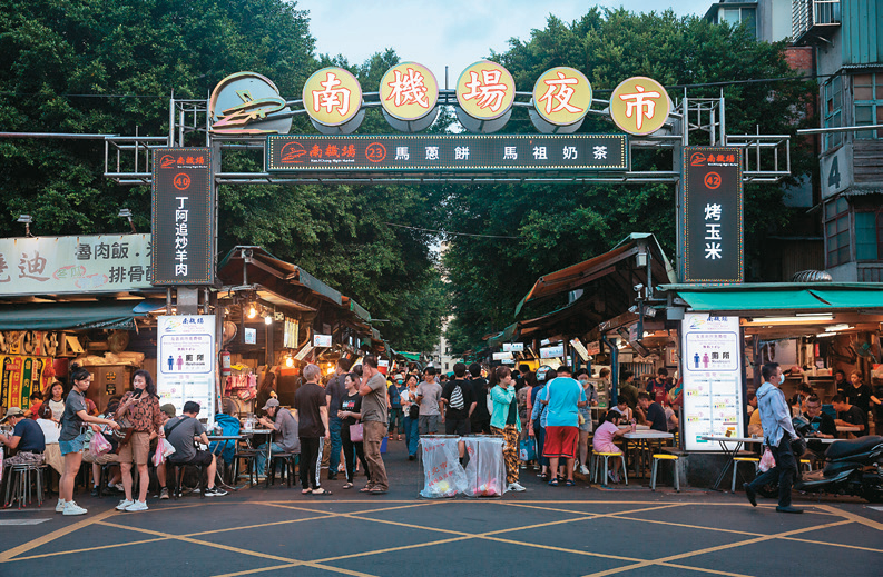 人文带路寻旅中正 05