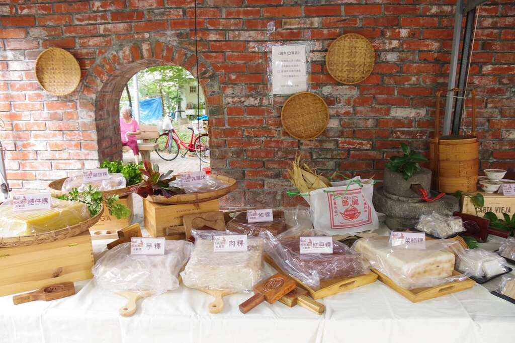 「米食大观园」展售商圈店家各式传统米食(图片来源：台北市商业处)