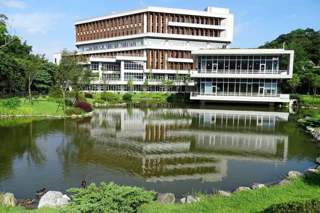 國立政治大學達賢圖書館(照片由國立政治大學提供)