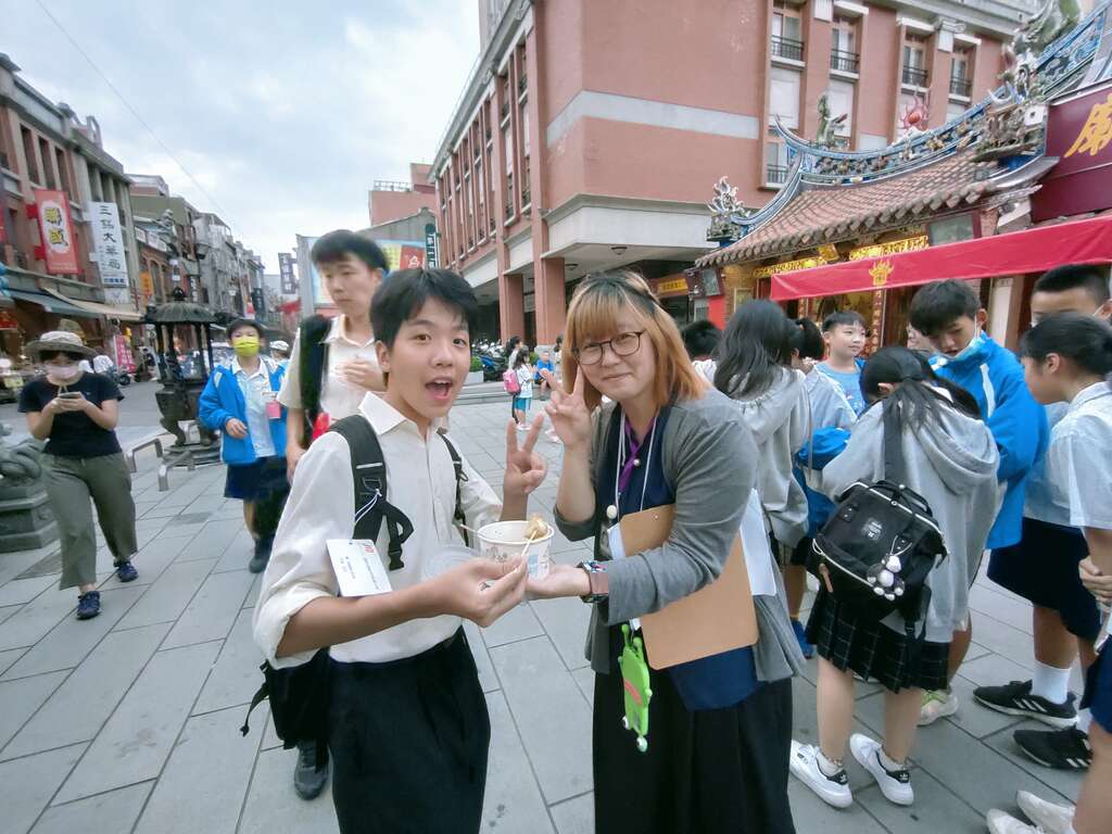 大稻埕美食品嚐(图片来源：台北市政府教育局)