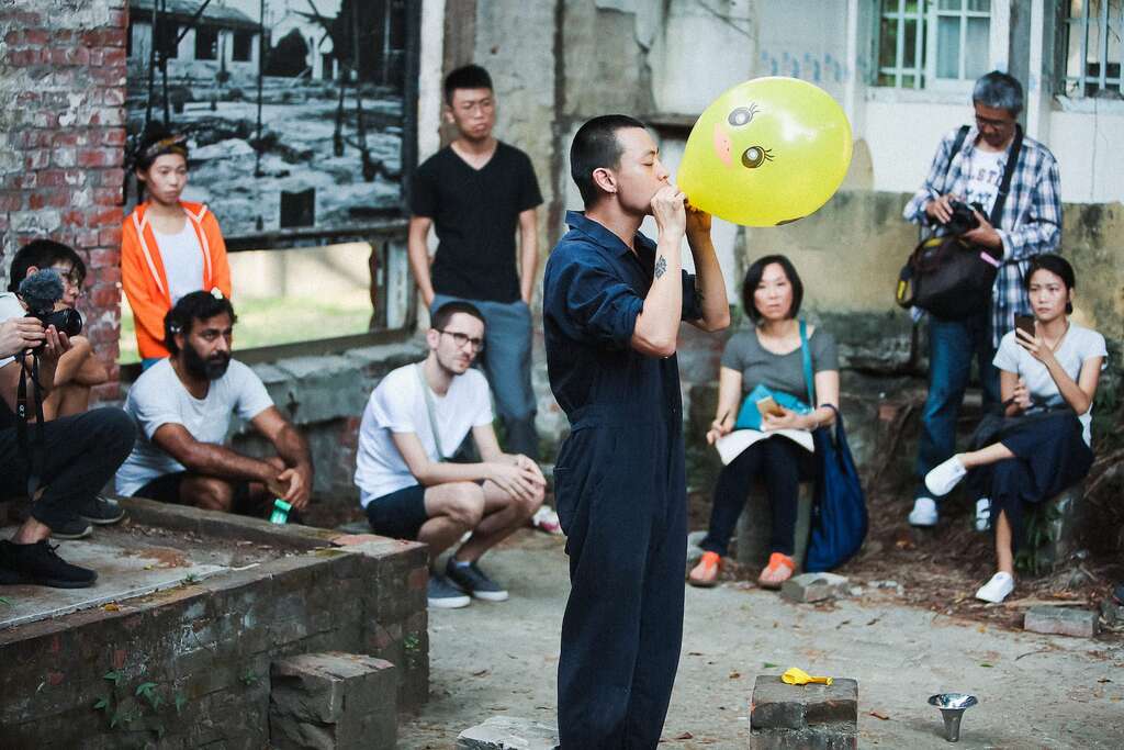 藝術家羅玉梅將邀請聲音藝術家劉芳一，新製作台灣版本《客途秋恨》演出。（陳世耀攝)