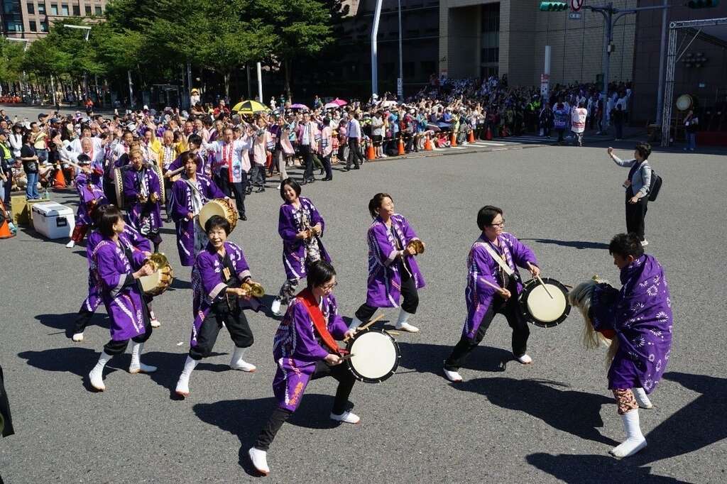 现场感受到热闹滚滚的日本传统祭典气氛(图片来源：台北市政府秘书处媒体事务组)