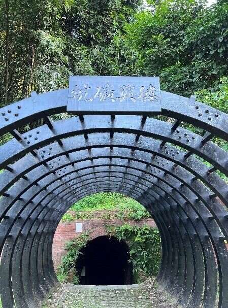 完整保留砖造坑口(图片来源：台北市政府工务局大地工程处)