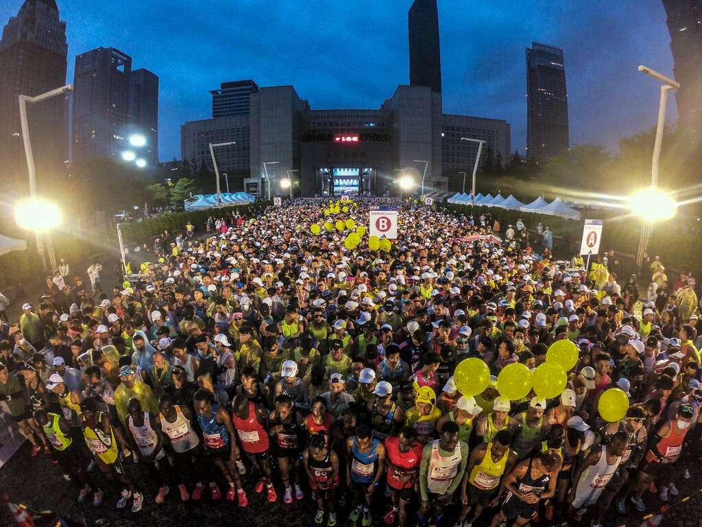 2023臺北馬拉松盛況(圖片來源：臺北市政府體育局)