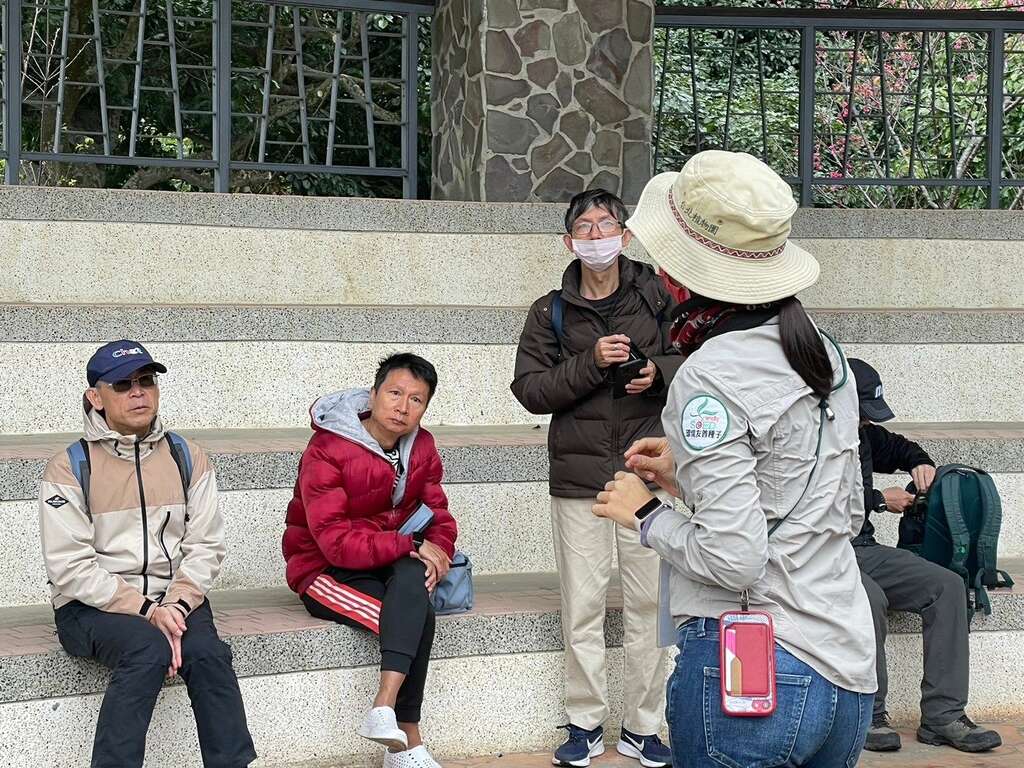 民众参与2月25日守护家园小尖兵走读活动(图片来源：台北市政府工务局公园路灯工程管理处)