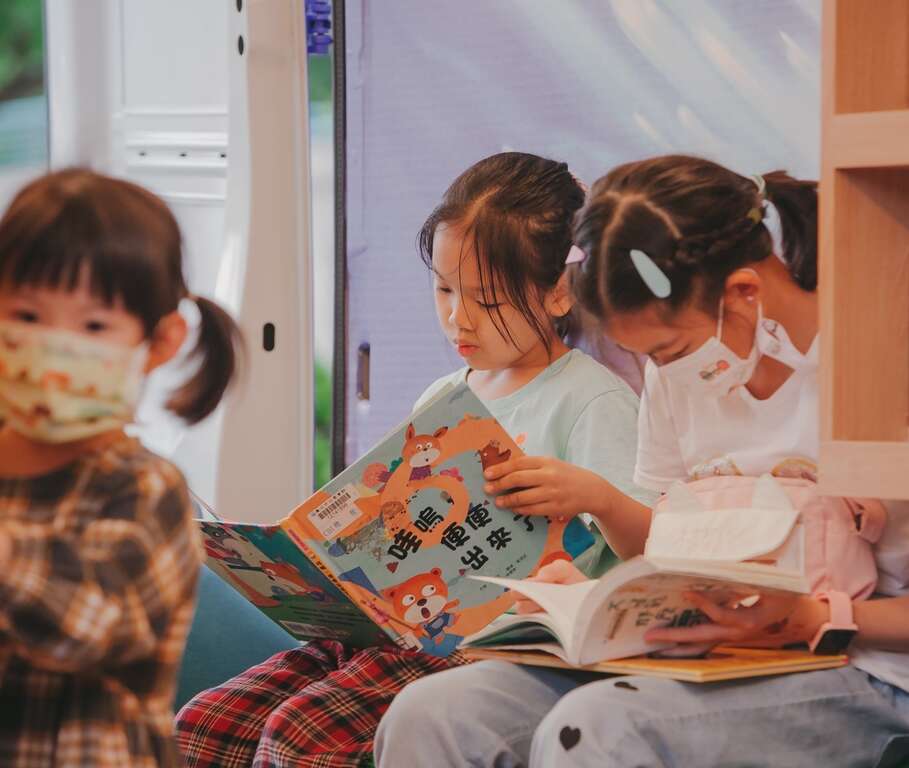 兒童月活動結合市立圖書館資源，讓孩子享受閱讀的樂趣。（資料照）