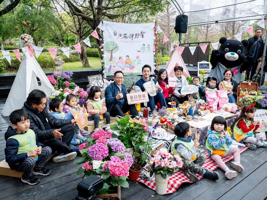 「2024台北花伴野餐」与多家民间业者合作，好玩又好逛，欢迎大家3月16日一同来感受野餐的幸福气氛!(图片来源：台北市政府观光传播局)