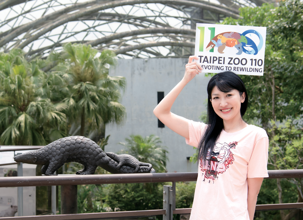 台北市立动物园园长谌亦聪分享，110周年园庆以最能代表动物园保育成果的穿山甲作为主视觉标志。（摄影／李智为）