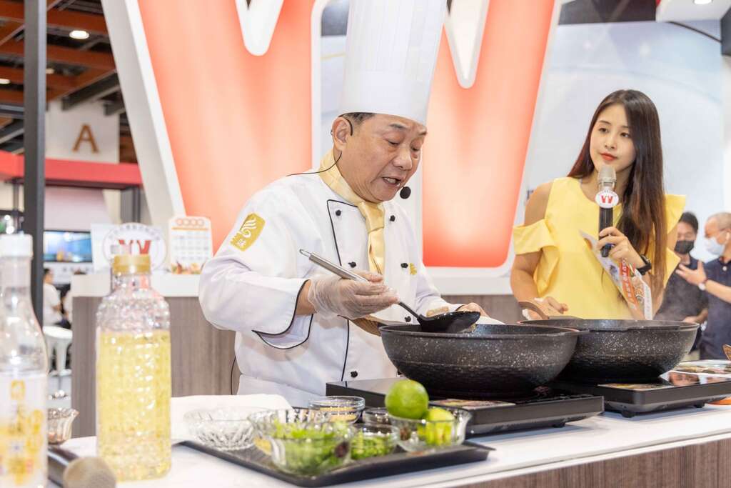 知名主厨邀你现场学做菜，发现新的味觉体验，机会难得饕客必学抢先卡位(图片来源：台北市政府观光传播局)