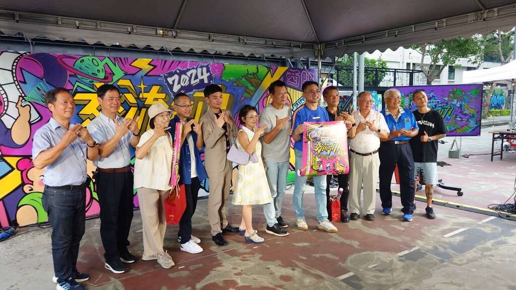 青年局长殷玮参加2024《後街文化祭》开幕活动(图片来源：台北市政府青年局)