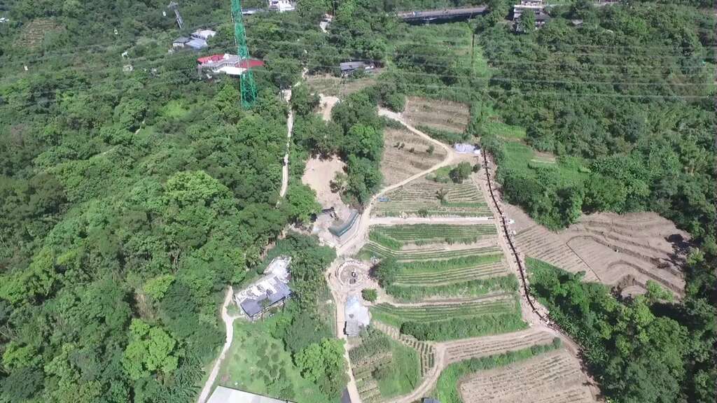 照片12 水土保持示范园区施工空拍现况