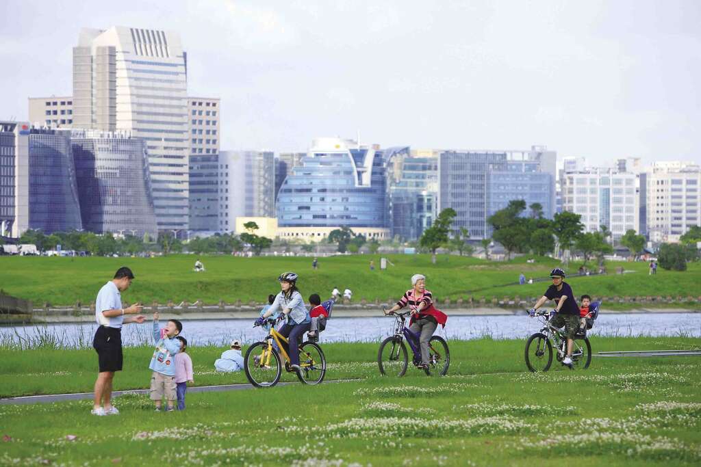 DC00154--台北市--大佳河滨公园--_opt.jpg
