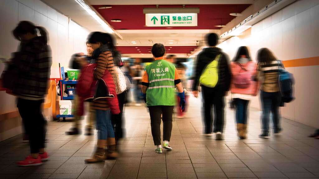 G2-10_1050130捷運清潔人員_穆易攝.jpg