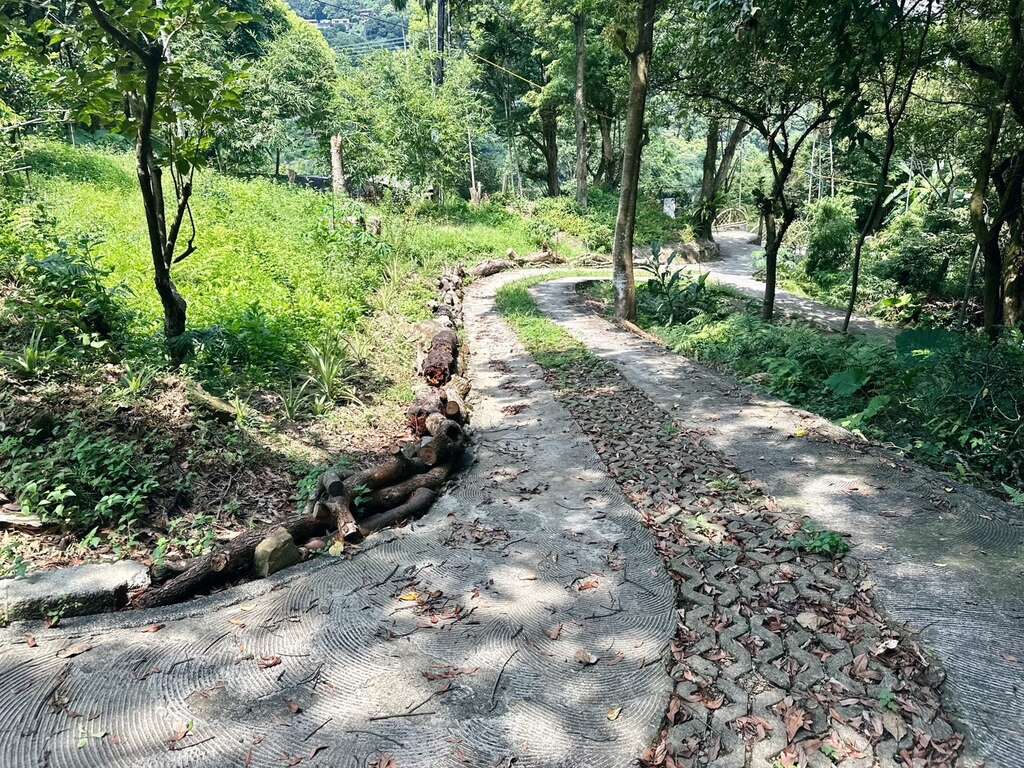 水土保持茶园步道(图片来源：台北市政府工务局大地工程处)