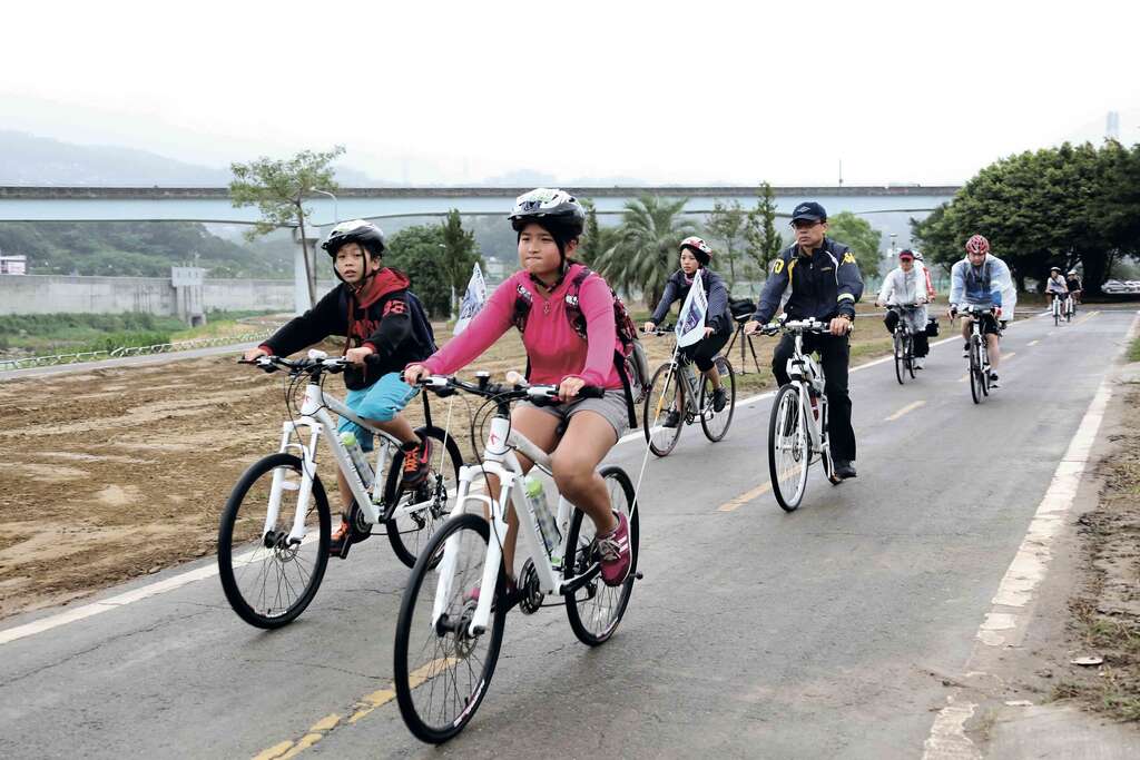 F5-4_2016国际记者会及自行车环台北骑乘活动_高.jpg