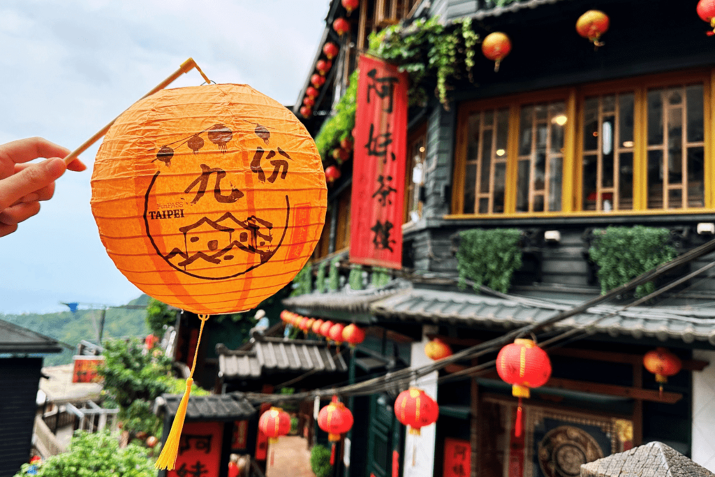 One card in hand, travel freely around Northern Ta