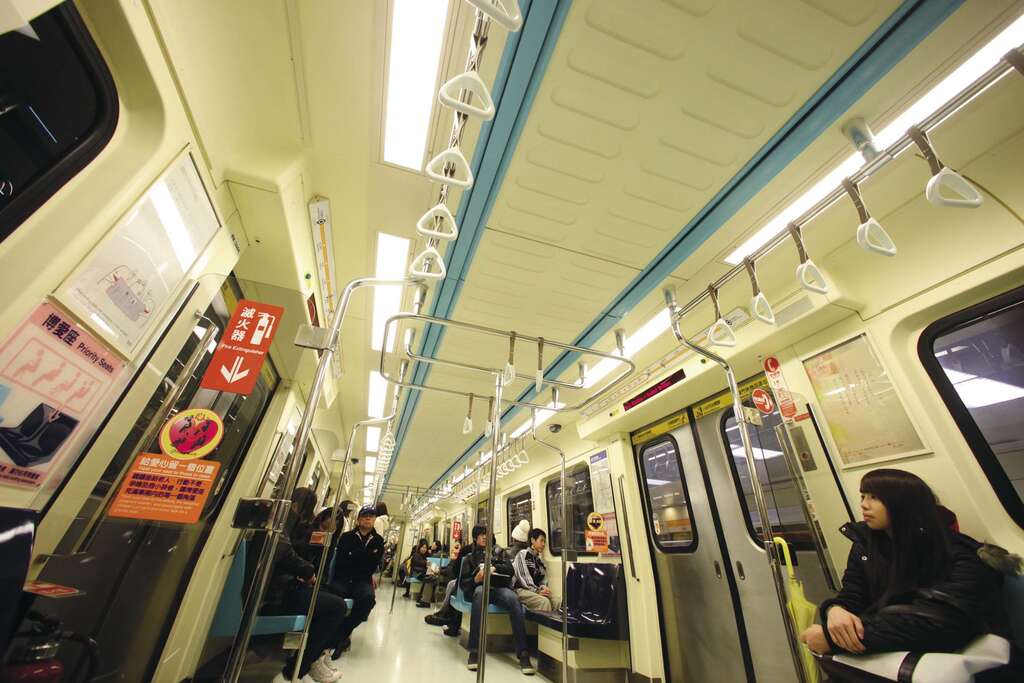 主冊P35換圖_1010311_捷運新莊線__opt.jpg