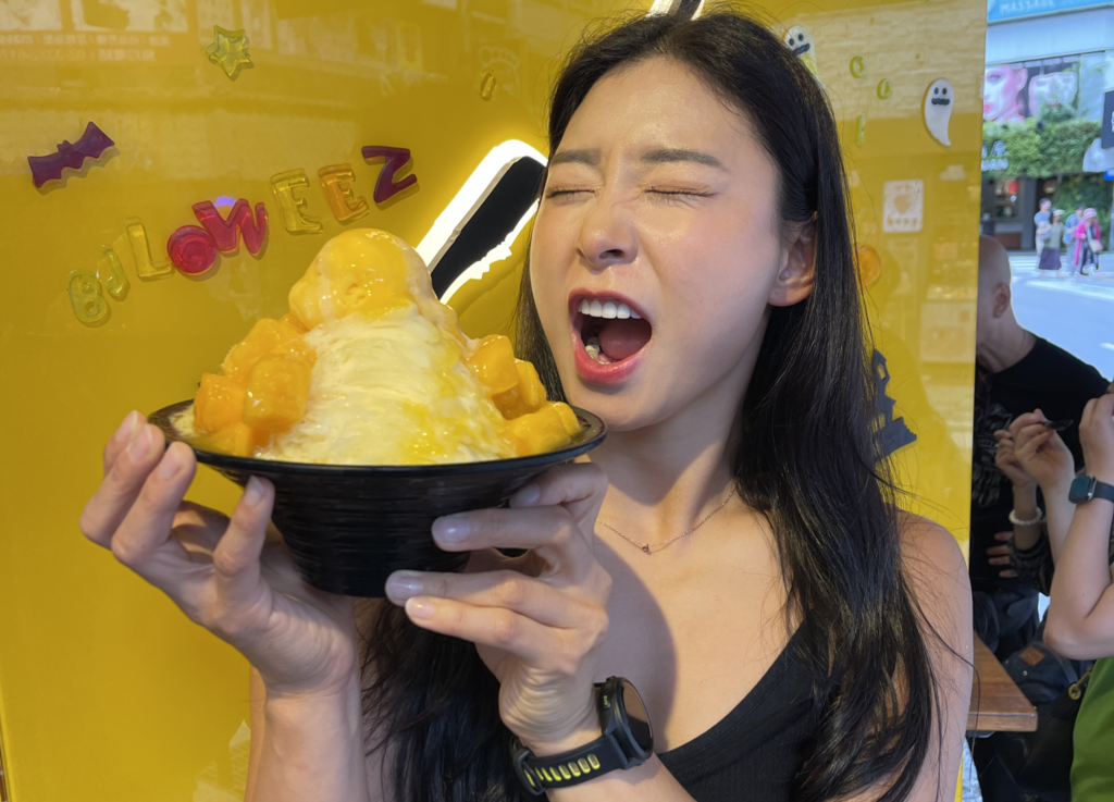 韩国KOL张恩实到永康街品尝葱油饼和芒果冰(图片来源：台北市政府观光传播局)