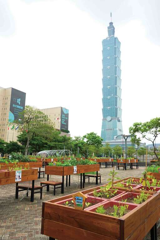 D4-1-2__1040703_064_市民廣場農場植栽_高讚賢攝.jpg