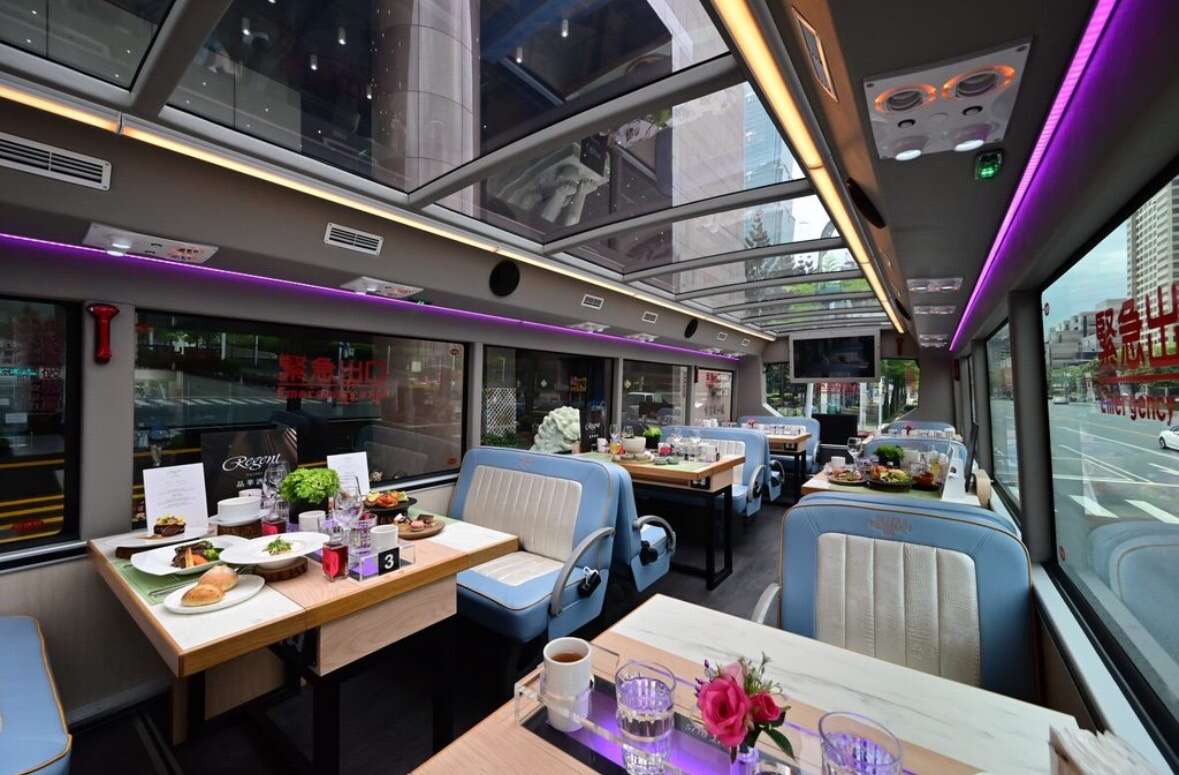 台北市双层餐车(图片来源：台北市政府观光传播局)