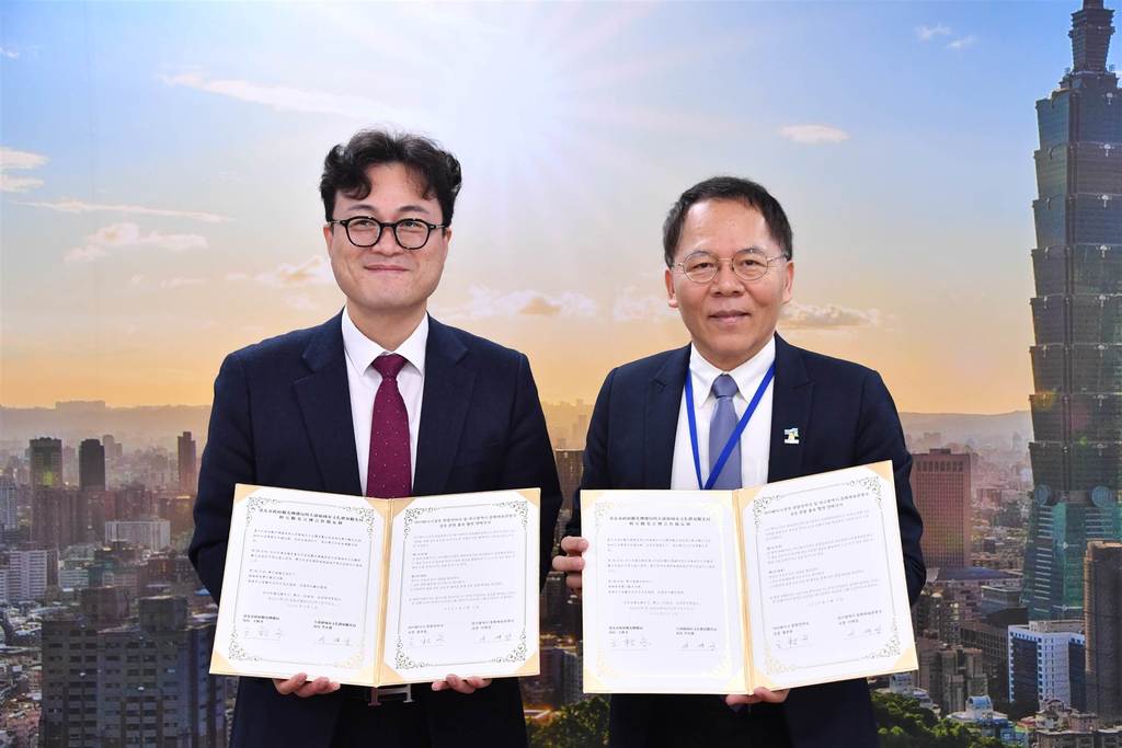 2月3日上午，台北市政府观光传播局长王秋冬与大邱文化体育观光局长李在盛签署为期2年的合作备忘录。(图片来源：台北市政府观光传播局)
