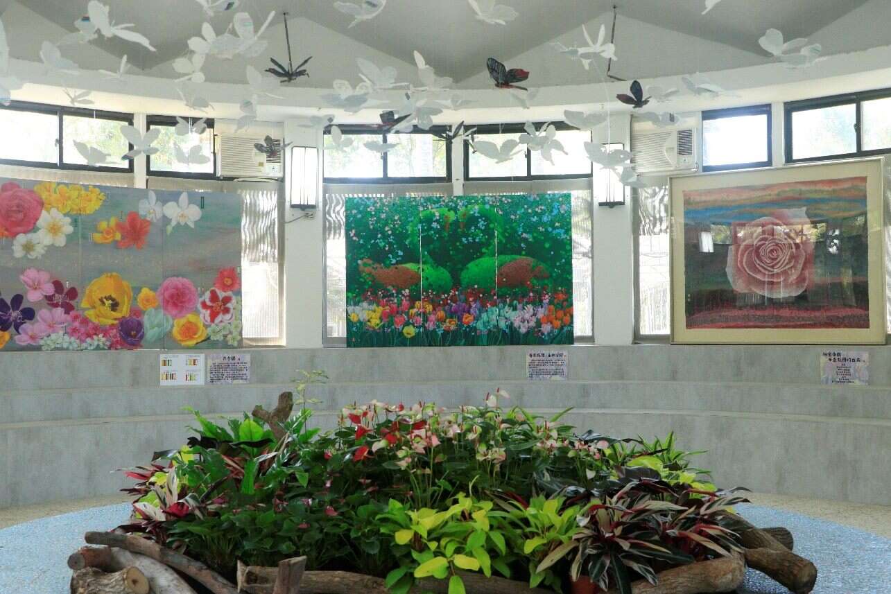 王馨敏老师画笔下动人的「看见花开2025」画作(图片来源：台北市政府工务局公园路灯工程管理处)