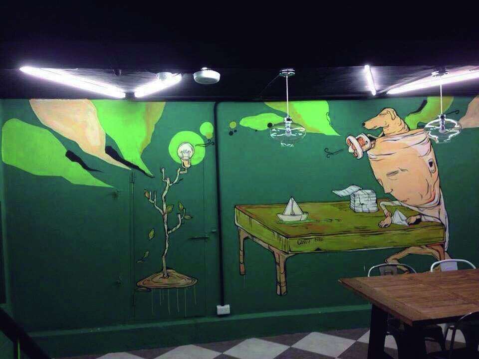 艾米旅店內隨處可見塗鴉帶來的驚喜