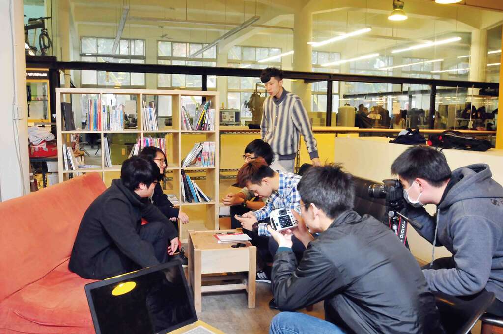在創客空間中,透過跨領域的交流,將為創業者帶來更多的創新想法