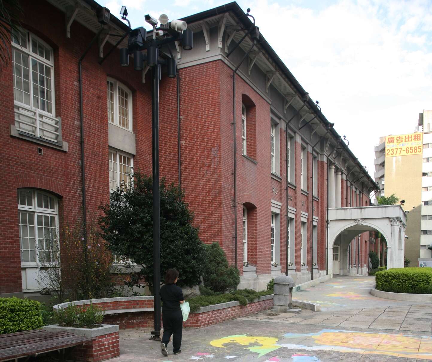 台北當代藝術館(照片由臺北市政府觀光傳播局提供)