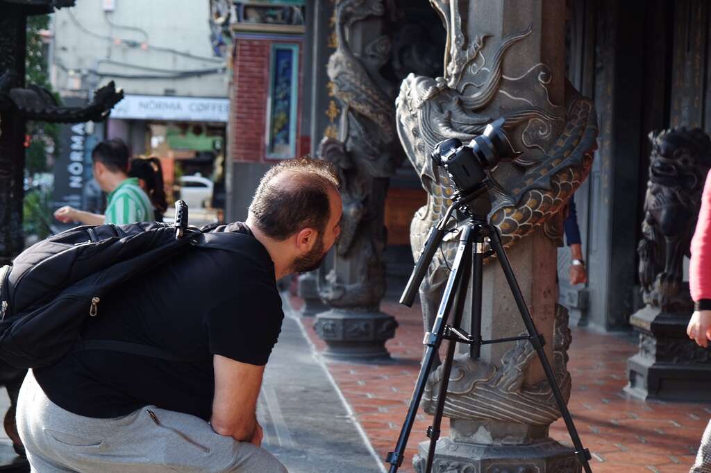 土耳其導演克茲巴茲深受台灣傳統廟宇吸引，覺得廟宇建築充滿東方之美
