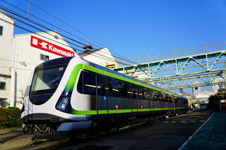 Japanese Factory Holds Inauguration Ceremony for Taichung MRT Trains