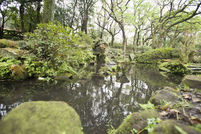 照片8 前山公园-心字池景石采用日式手法砌筑