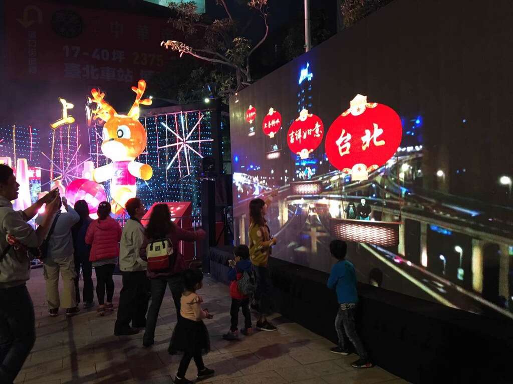 上海灯区规划空中欣赏黄浦江AR扩增实境游戏，趣味体验强力吸引赏灯民众