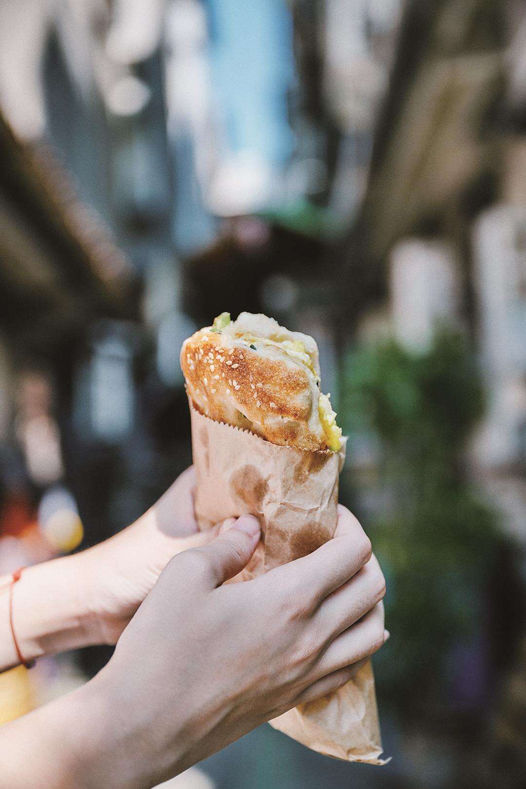 Breakfast Traditions and All-Day Warmth