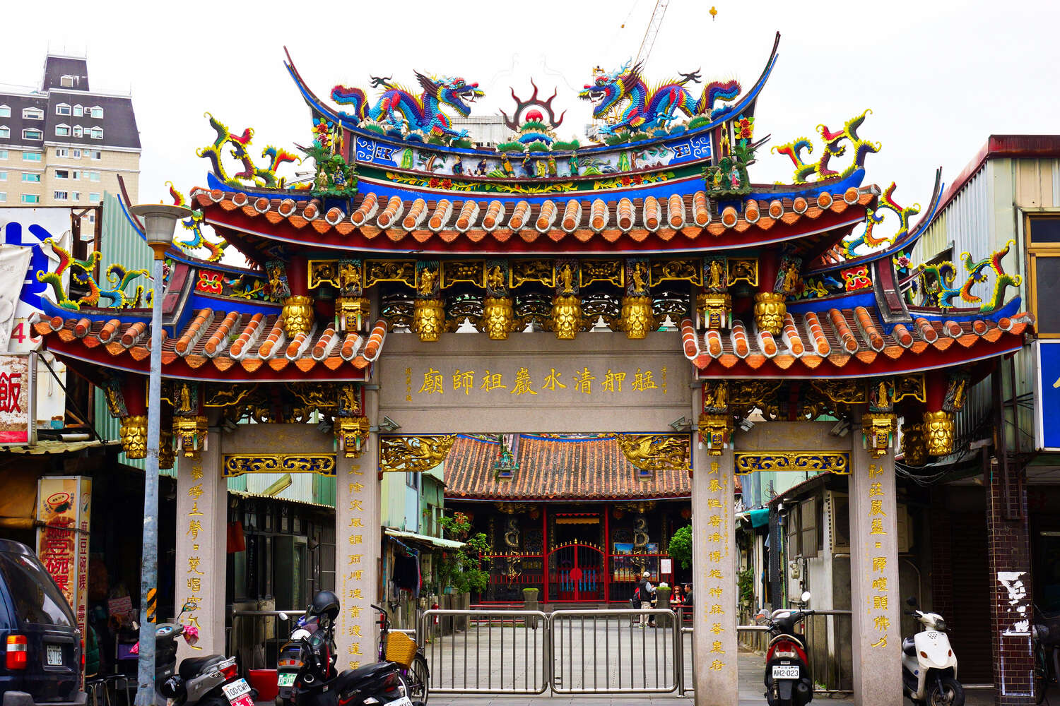 Casual Walk in Ximen