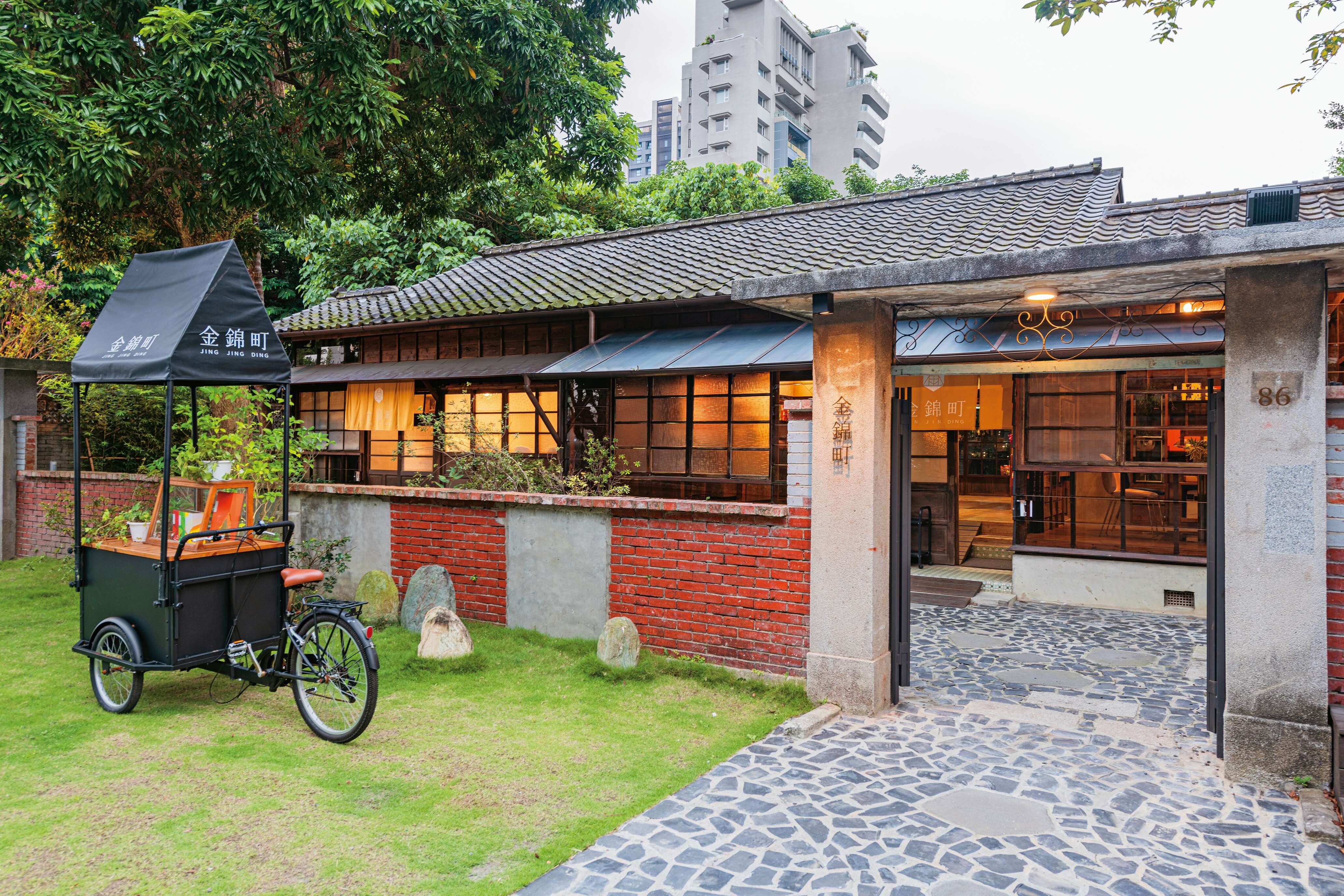 P14-17老屋活化-3 進駐錦町日式宿舍群的「金錦町」蛻變為品味糕點的休憩空間。（資料照／金錦町）