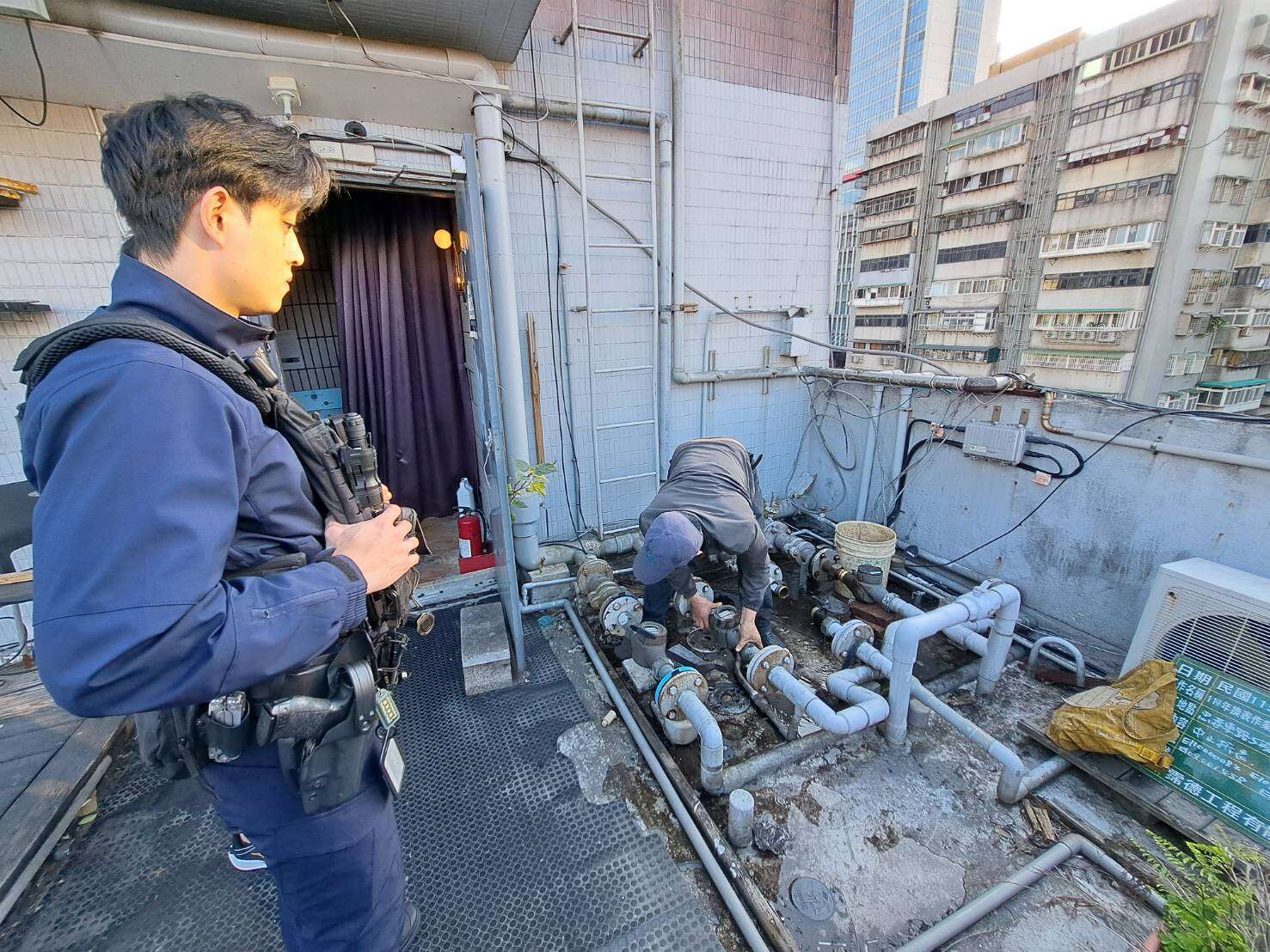 北市自來水處執行斷水作業（圖片來源：臺北市政府觀光傳播局）