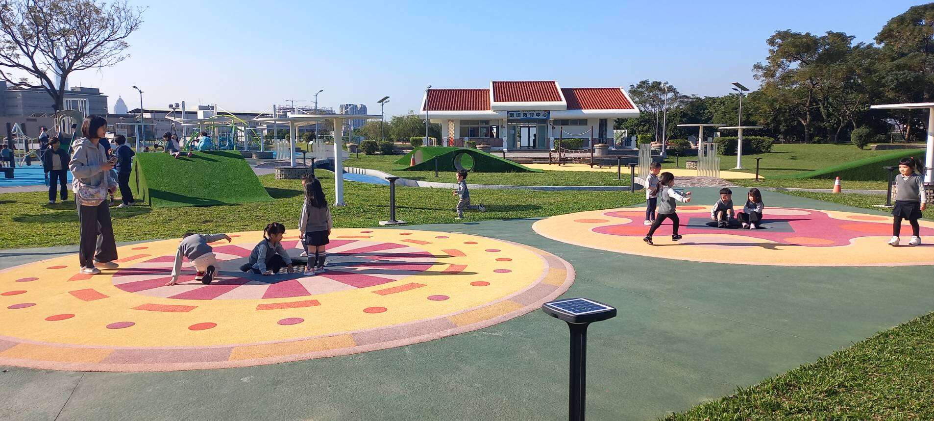 内湖レジャー運動公園へどうぞ