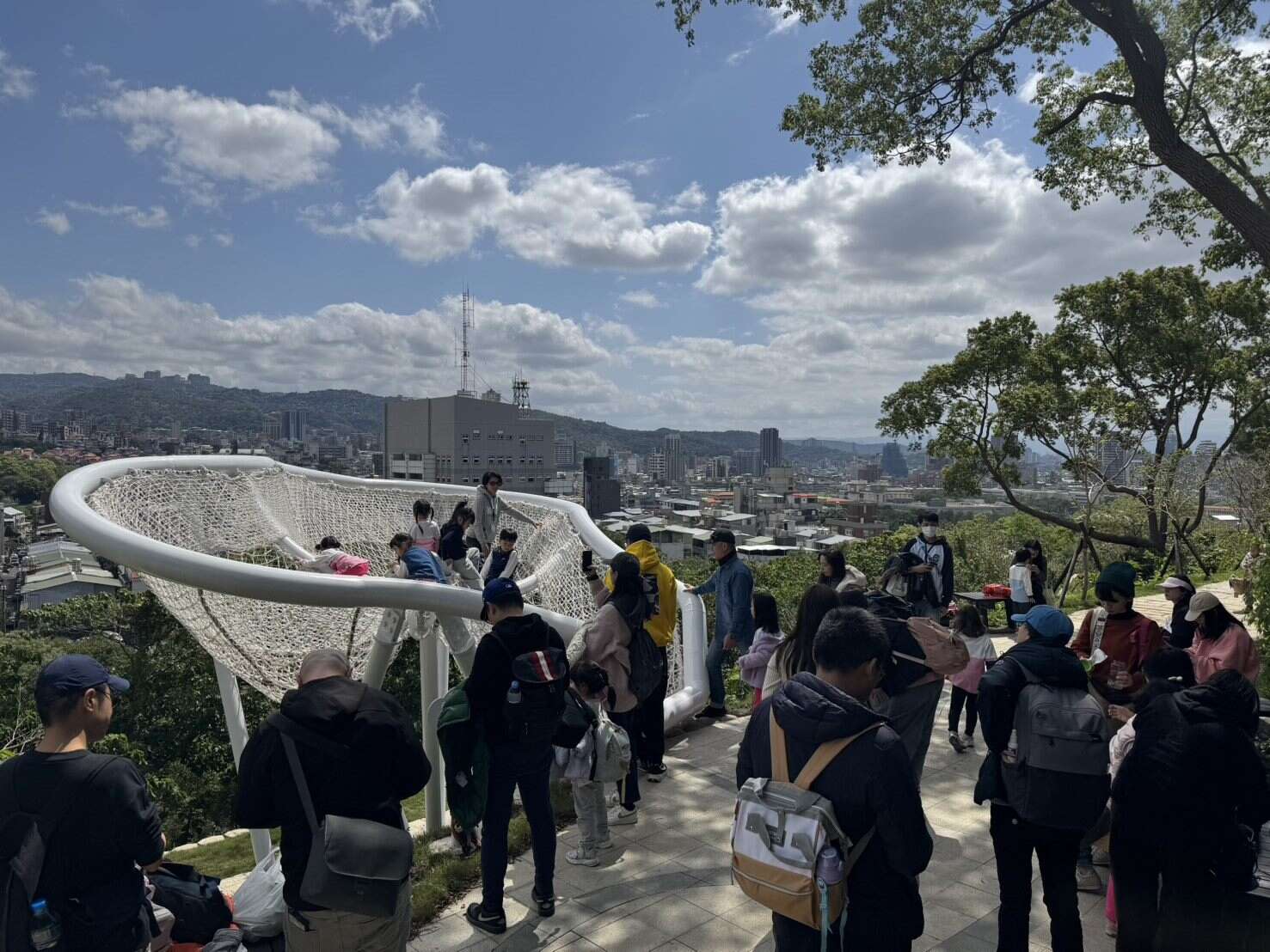 云散平台广场（图片来源：台北市政府工务局大地工程处）